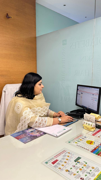 Cover photo of Dr Jyoti Arora Monga - Best Gastro and Liver Specialist Lady Doctor | Gastroenterology, GI Liver Specialist in Delhi